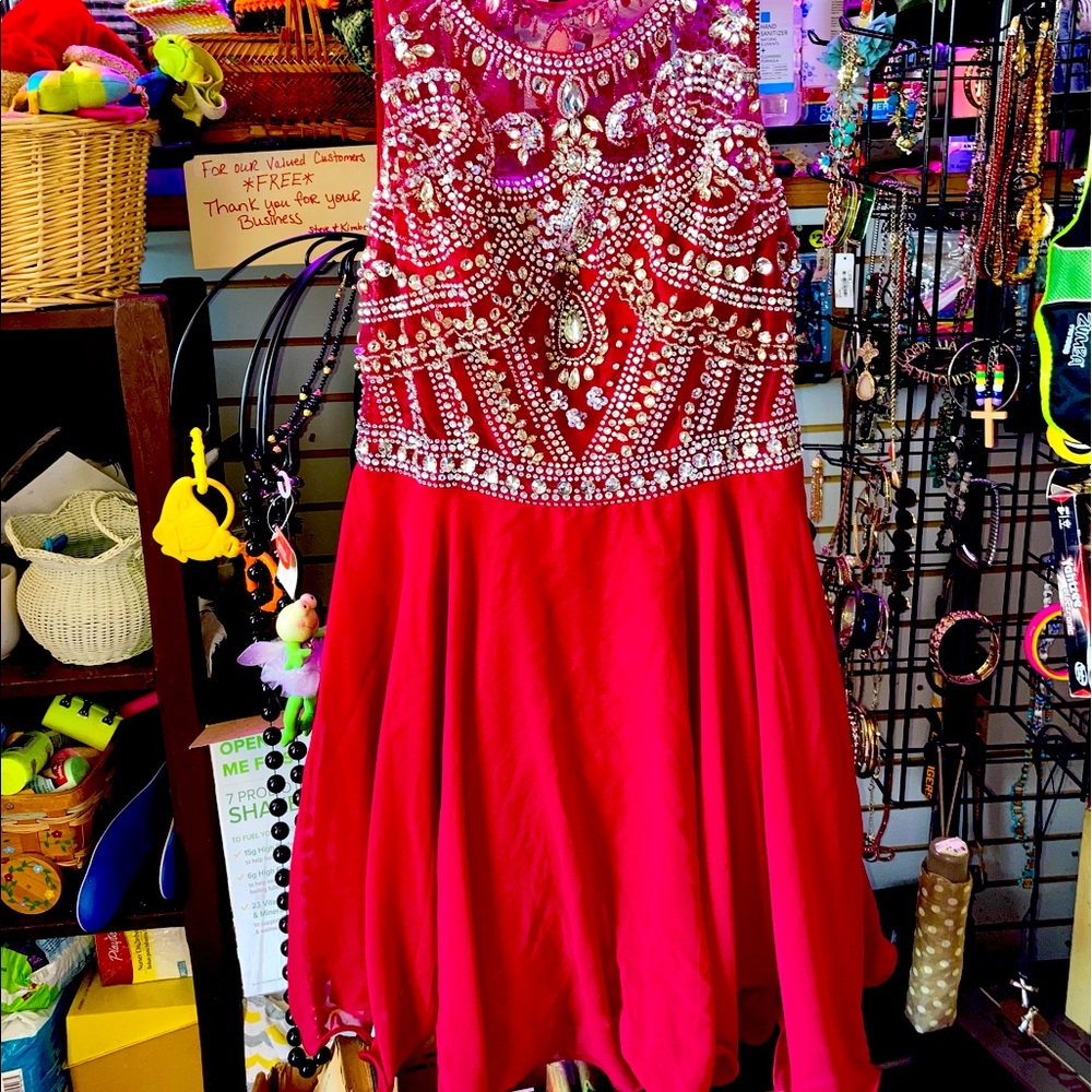 DANCING QUEEN Formal Dress      (size XXL)